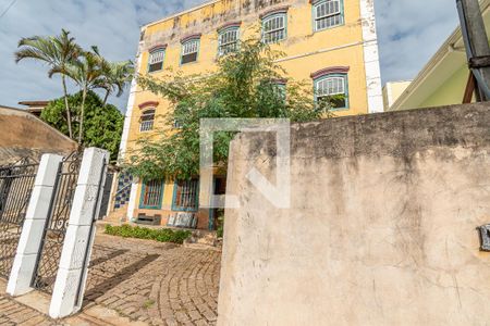 Casa para alugar com 305m², 6 quartos e 4 vagasFachada