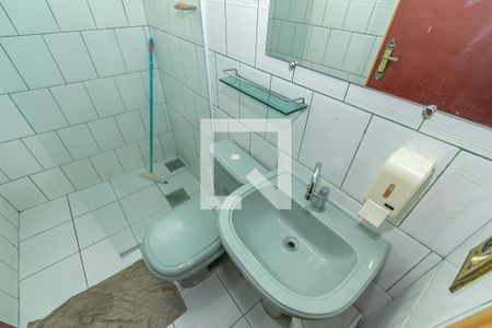 Casa para alugar com 305m², 6 quartos e 4 vagasDetalhe Banheiro 1