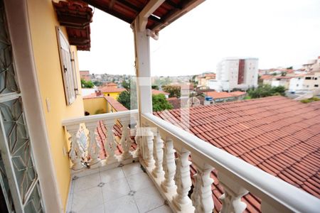 Casa de condomínio à venda com 136m², 2 quartos e 1 vagaVaranda da suite