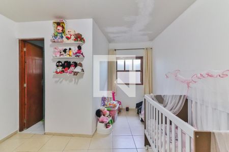 Casa à venda com 212m², 6 quartos e 2 vagasSuíte