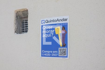 Casa à venda com 212m², 6 quartos e 2 vagasPlaquinha QR CODE