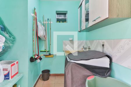 Casa à venda com 212m², 6 quartos e 2 vagasLavanderia