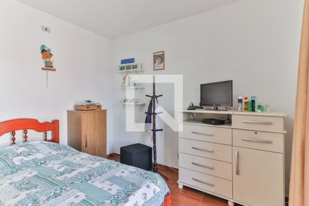 Casa à venda com 212m², 6 quartos e 2 vagasQuarto 2