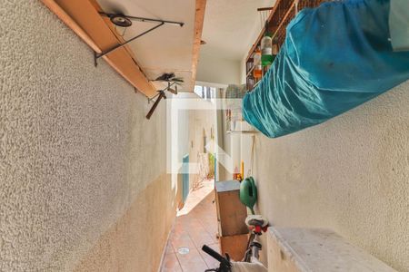 Casa à venda com 212m², 6 quartos e 2 vagasCorredor