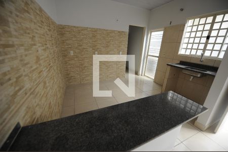 Sala/cozinha de casa para alugar com 2 quartos, 80m² em Vila Brasilia, Aparecida de Goiânia