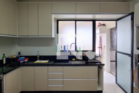 Apartamento para alugar com 122m², 3 quartos e 1 vagaCozinha