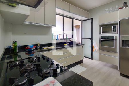 Apartamento para alugar com 122m², 3 quartos e 1 vagaCozinha