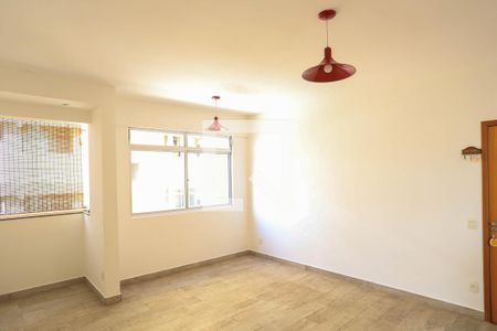 Sala  de apartamento para alugar com 1 quarto, 90m² em Santa Tereza, Belo Horizonte