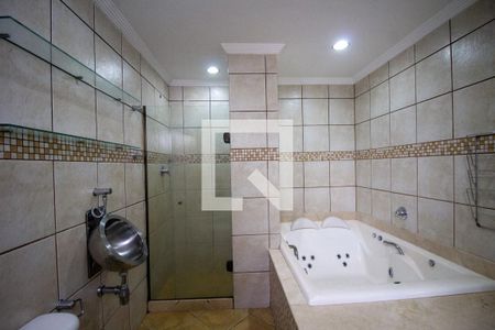 Apartamento à venda com 250m², 3 quartos e 2 vagasBanheiro da Suíte 1