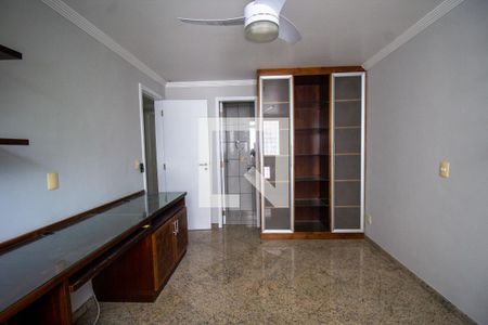 Apartamento à venda com 250m², 3 quartos e 2 vagasSuíte 3