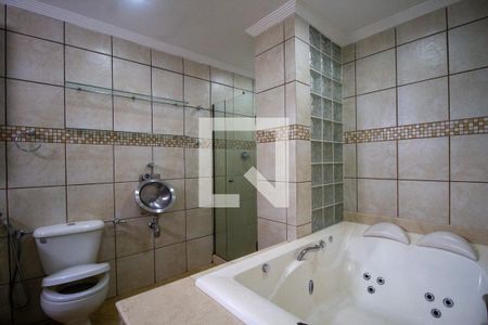 Apartamento à venda com 250m², 3 quartos e 2 vagasBanheiro da Suíte 1