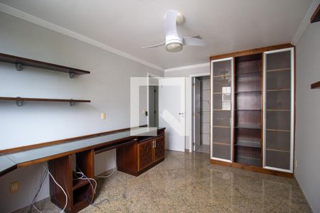 Apartamento à venda com 250m², 3 quartos e 2 vagasSuíte 3