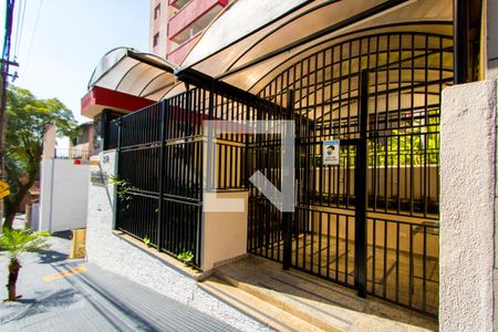 Apartamento para alugar com 79m², 3 quartos e 2 vagas Apartamento para alugar com 79m², 3 quartos e 2 vagasFachada do condomínio