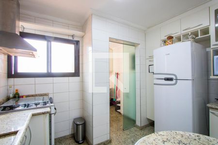 Apartamento para alugar com 79m², 3 quartos e 2 vagas Apartamento para alugar com 79m², 3 quartos e 2 vagasCozinha