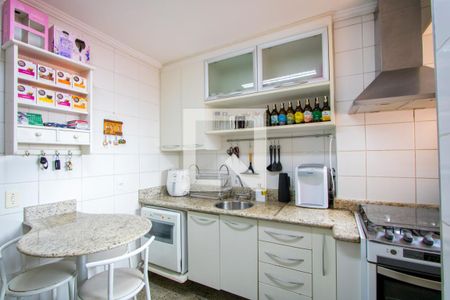 Apartamento para alugar com 79m², 3 quartos e 2 vagas Apartamento para alugar com 79m², 3 quartos e 2 vagasCozinha
