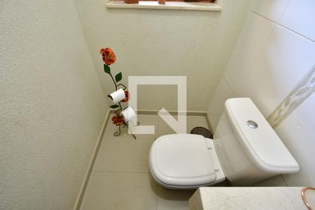 Casa à venda com 240m², 4 quartos e 1 vagaLavabo