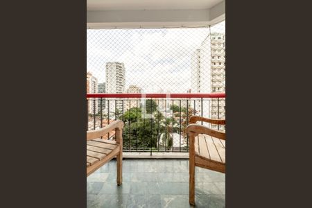 Sala de apartamento para alugar com 3 quartos, 98m² em Indianópolis, São Paulo