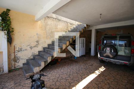 Casa à venda com 250m², 2 quartos e 2 vagasGaragem