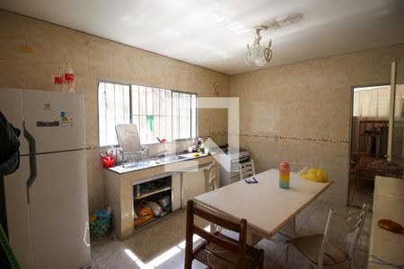 Casa à venda com 250m², 2 quartos e 2 vagasCozinha