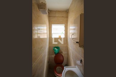 Casa à venda com 250m², 2 quartos e 2 vagasBanheiro