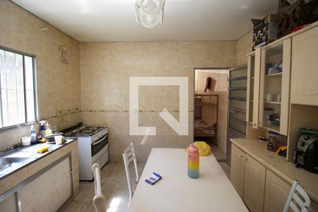 Casa à venda com 250m², 2 quartos e 2 vagasCozinha