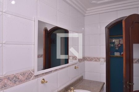 Casa à venda com 176m², 3 quartos e 2 vagasBanheiro 4