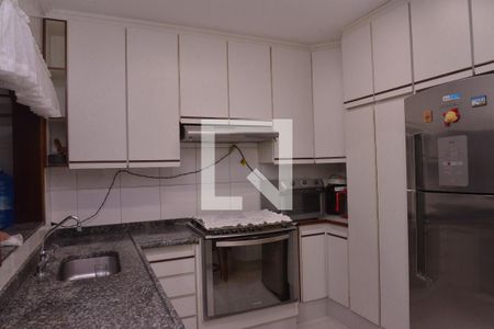 Casa à venda com 176m², 3 quartos e 2 vagasCozinha