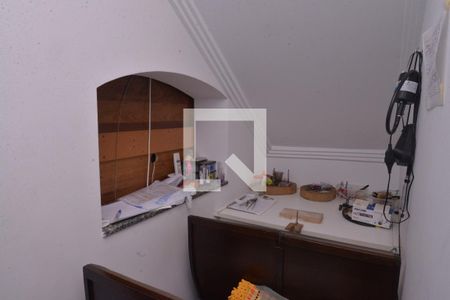 Casa à venda com 176m², 3 quartos e 2 vagasEscritório