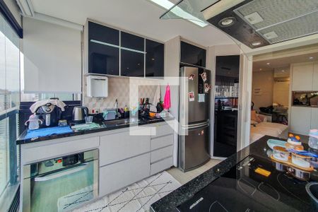 Apartamento à venda com 77m², 2 quartos e 2 vagasVaranda Cozinha