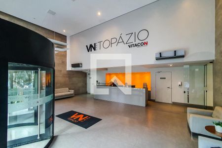 Apartamento à venda com 77m², 2 quartos e 2 vagasportaria hall