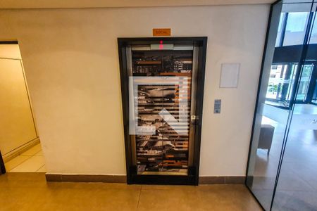 Apartamento à venda com 77m², 2 quartos e 2 vagaselevador