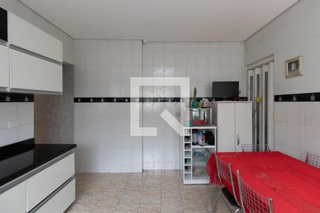 Casa à venda com 155m², 2 quartos e 2 vagas Casa à venda com 155m², 2 quartos e 2 vagasCozinha