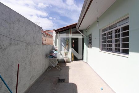 Casa à venda com 155m², 2 quartos e 2 vagas Casa à venda com 155m², 2 quartos e 2 vagasQuintal