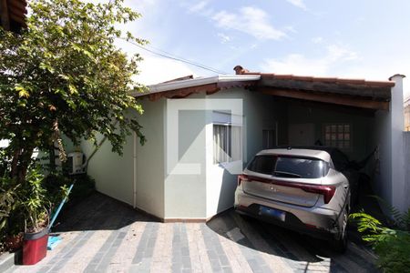 Casa à venda com 155m², 2 quartos e 2 vagas Casa à venda com 155m², 2 quartos e 2 vagasGaragem
