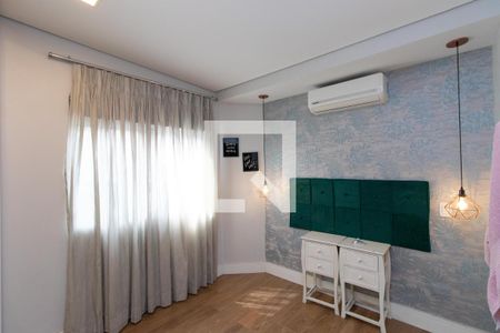 Casa à venda com 155m², 2 quartos e 2 vagas Casa à venda com 155m², 2 quartos e 2 vagasQuarto Suíte