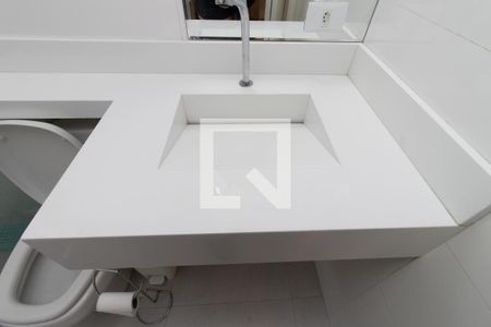 Casa à venda com 155m², 2 quartos e 2 vagas Casa à venda com 155m², 2 quartos e 2 vagasBanheiro da Suíte