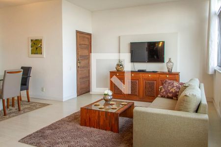 Apartamento para alugar com 136m², 3 quartos e 2 vagasSala