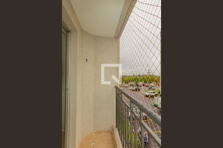 Sacada da sala de apartamento para alugar com 3 quartos, 57m² em Igara, Canoas