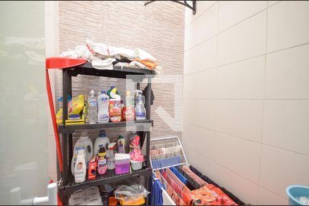 Apartamento à venda com 69m², 2 quartos e 1 vagaÁrea de Serviço