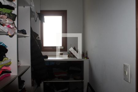 Casa à venda com 256m², 4 quartos e 3 vagas Casa à venda com 256m², 4 quartos e 3 vagasQuarto 1