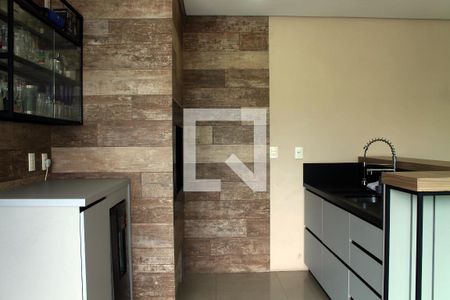 Casa à venda com 256m², 4 quartos e 3 vagas Casa à venda com 256m², 4 quartos e 3 vagasChurrasqueira