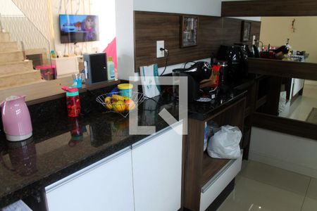 Casa à venda com 256m², 4 quartos e 3 vagas Casa à venda com 256m², 4 quartos e 3 vagasCozinha