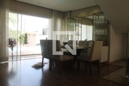 Sala de casa à venda com 4 quartos, 256m² em Scharlau, São Leopoldo