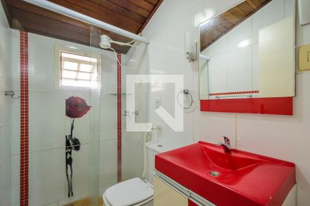 Banheiro de kitnet/studio para alugar com 0 quarto, 28m² em Aberta dos Morros, Porto Alegre