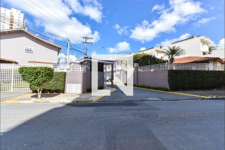 Casa de condomínio à venda com 74m², 2 quartos e 1 vagaFachada 