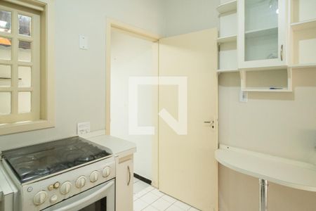 Casa de condomínio à venda com 74m², 2 quartos e 1 vagaCozinha 
