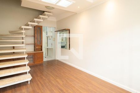Casa de condomínio à venda com 74m², 2 quartos e 1 vagaSala