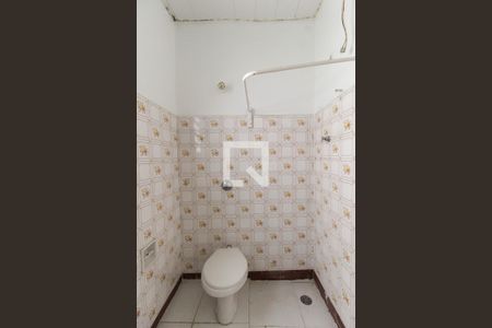 Casa à venda com 130m², 1 quarto e 1 vaga Casa à venda com 130m², 1 quarto e 1 vagaBanheiro