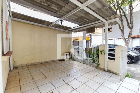 Casa à venda com 130m², 1 quarto e 1 vaga Casa à venda com 130m², 1 quarto e 1 vagaGaragem