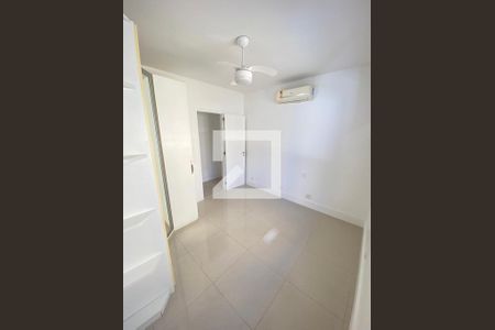 Quarto 1 de apartamento à venda com 3 quartos, 150m² em Higienópolis, Rio de Janeiro